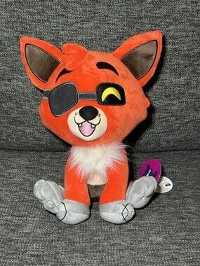 Youtooz Foxy Sit Plush 9" Five Nights at Freddy's FNAF NWT New